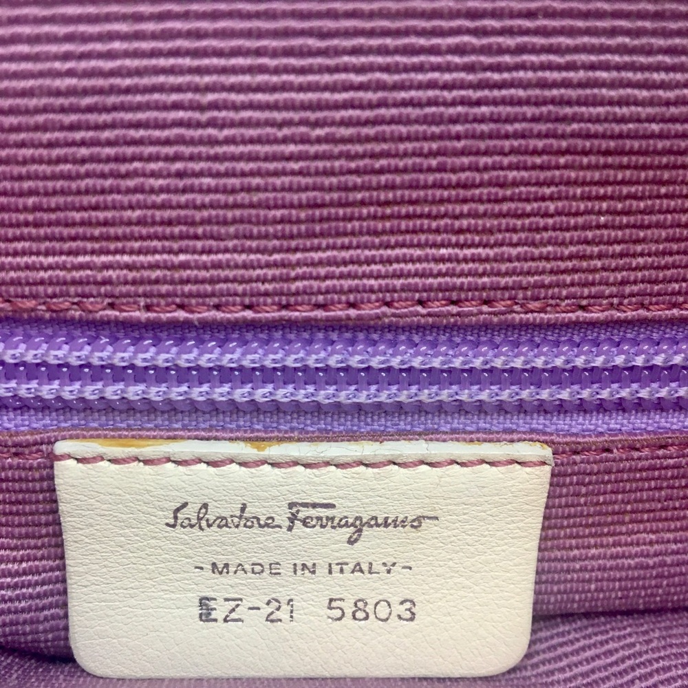 Salvatore Ferragamo Ivory Wool Knit Shoulder Bag - Picture 4 of 4